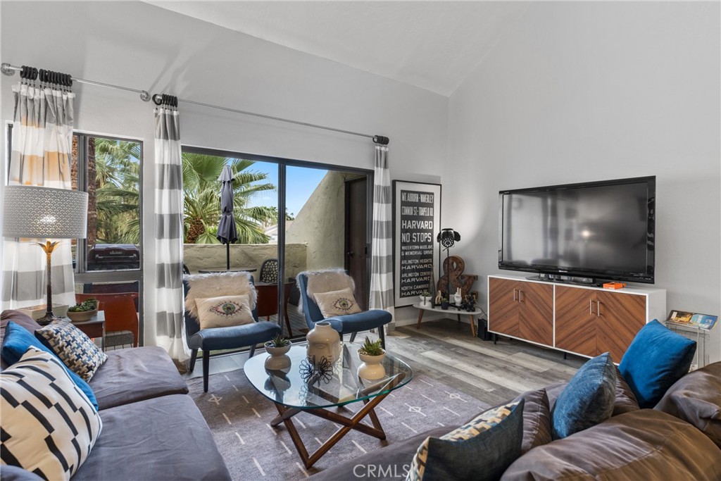 1655 Palm Canyon