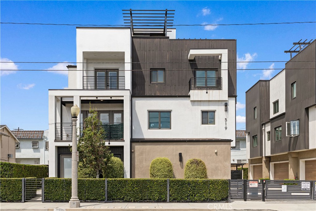 519 Newby
