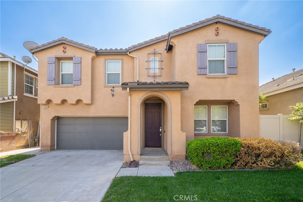 4588 Vincent Way