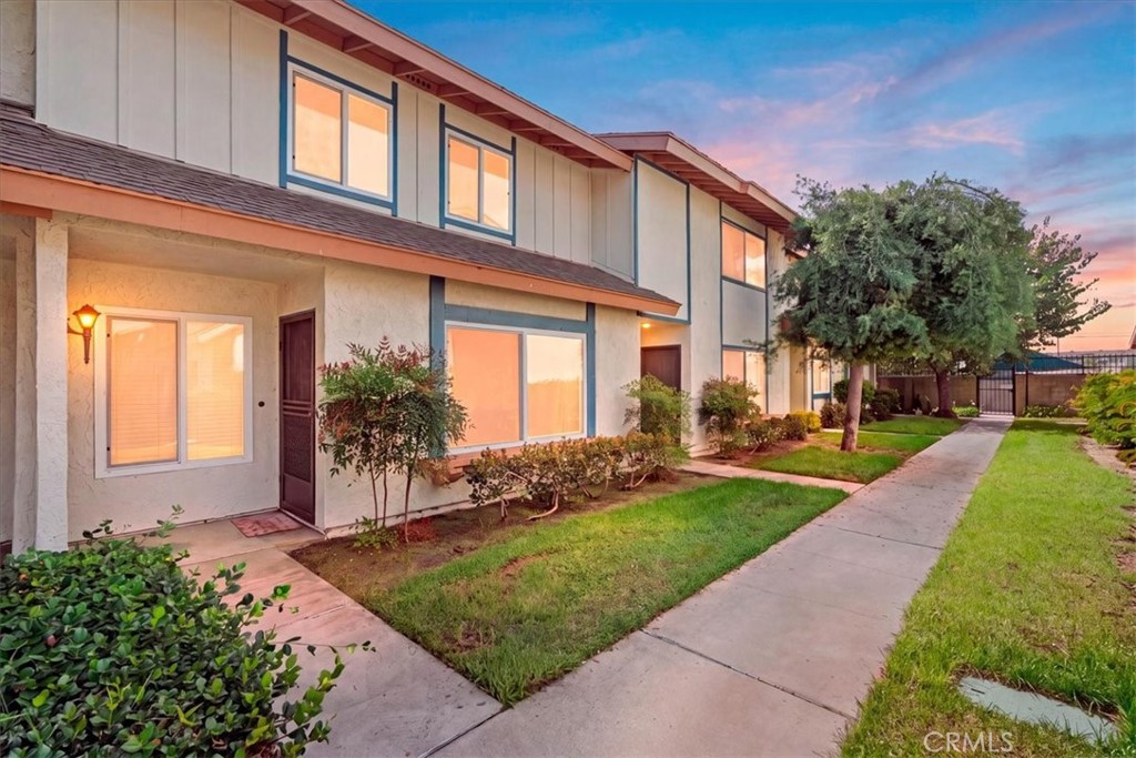 5950 Imperial Highway