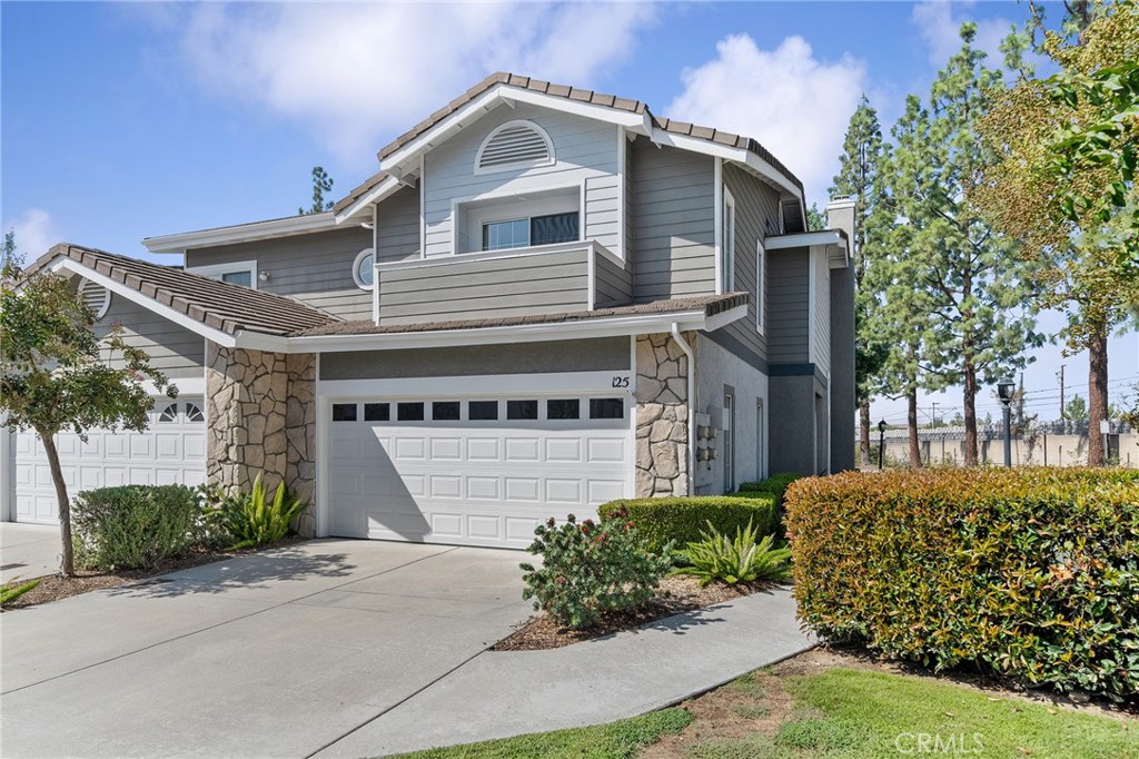 125 Autumn Oaks