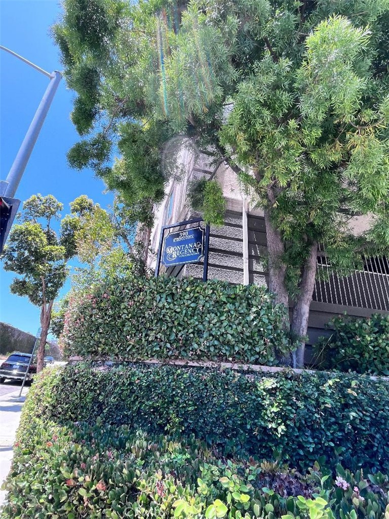 390 Sepulveda Boulevard