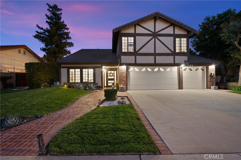 2704 Lemon Dr
