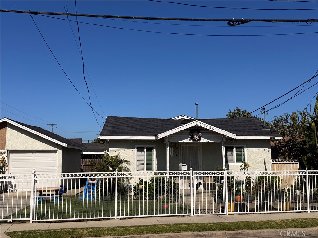 13606 Largo Avenue
