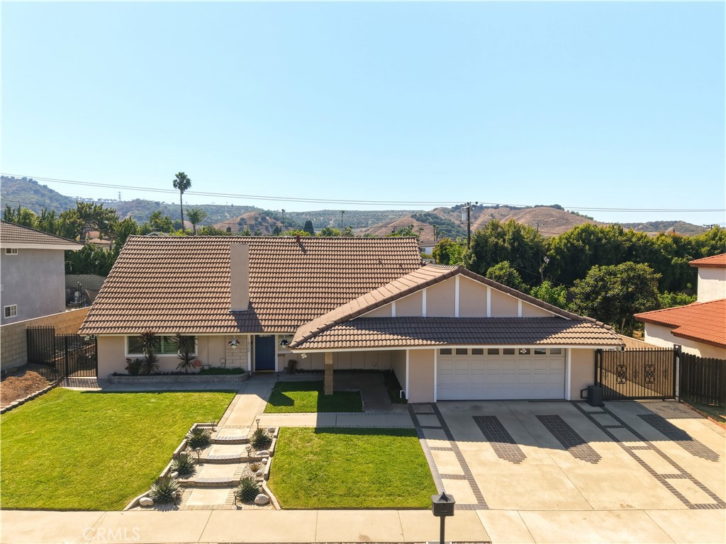 1523 Latchford