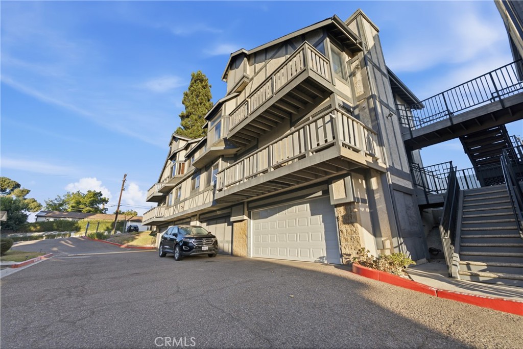 527 Walnut