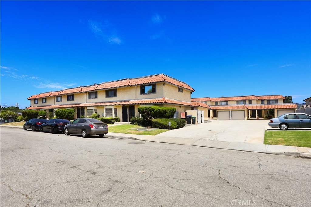 409 Mountain View Avenue
