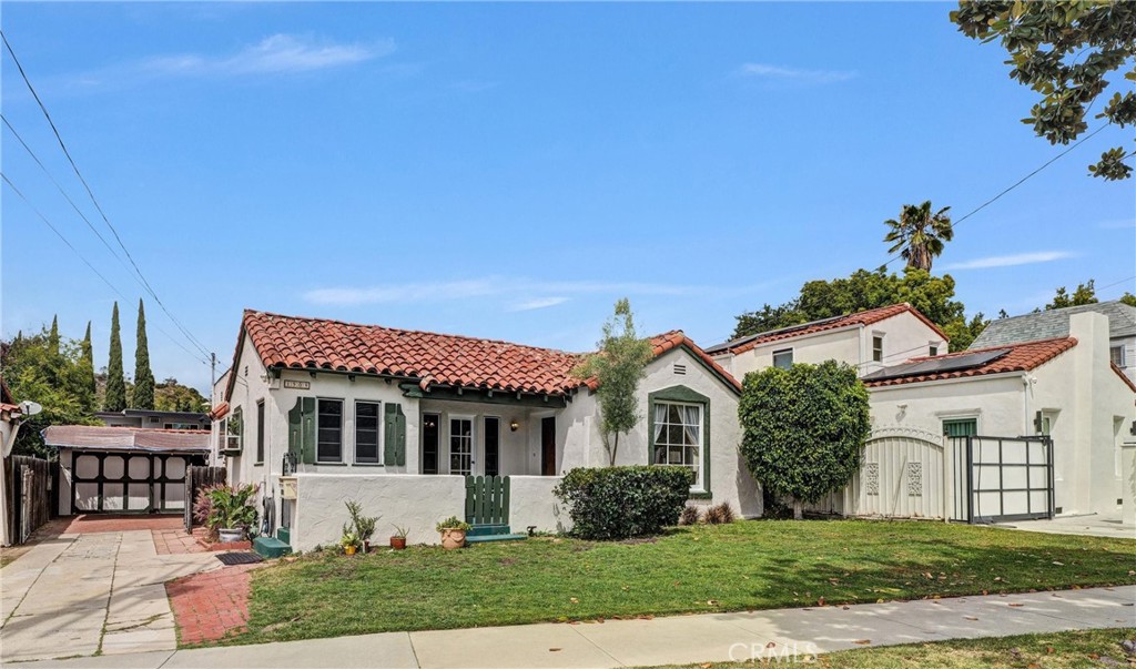 1909 Eden Avenue