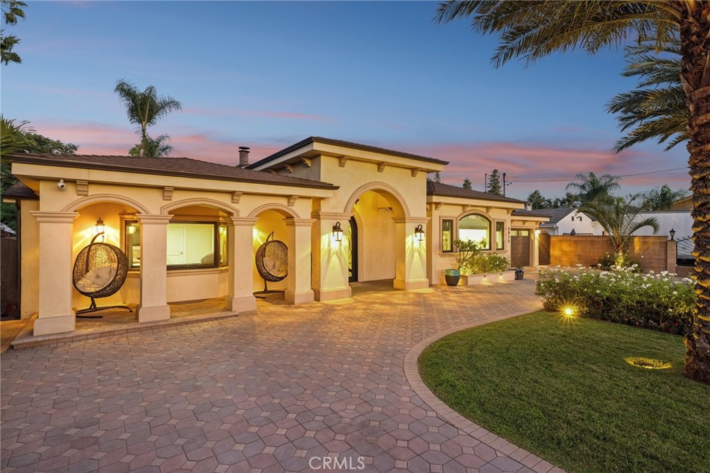 6850 Longridge