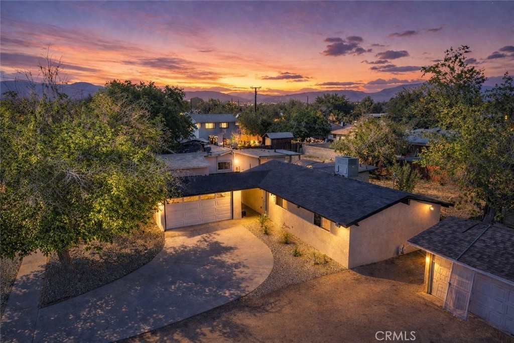 38639 Lilacview Avenue