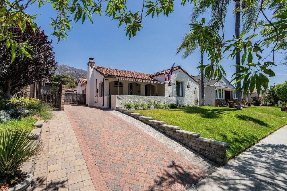 2061 Bellevue Drive