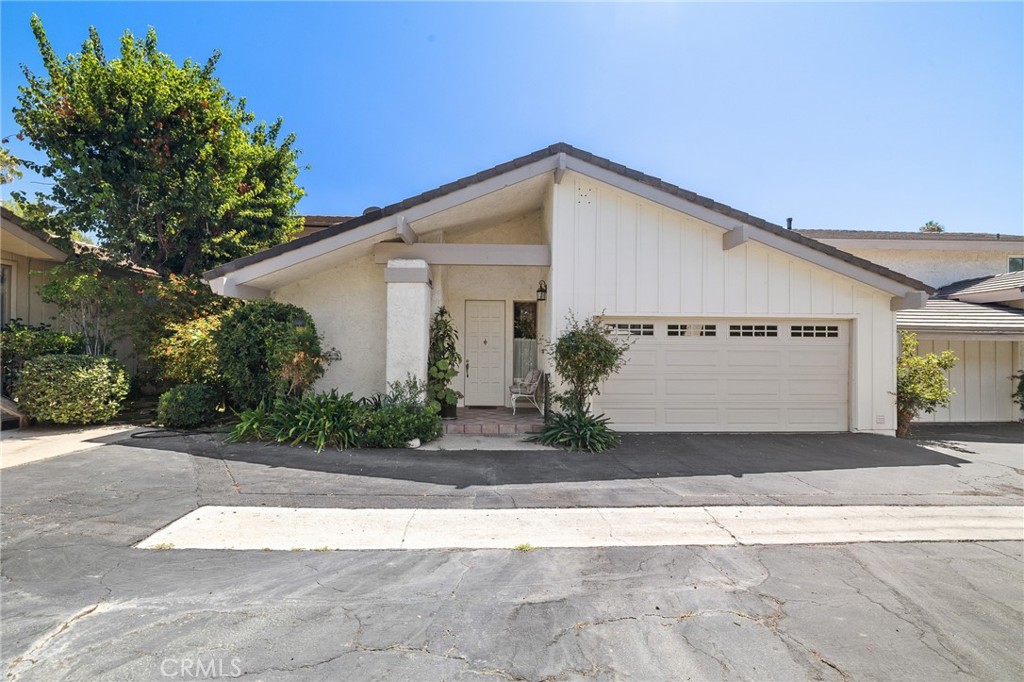 1406 1/2 Valley View Road