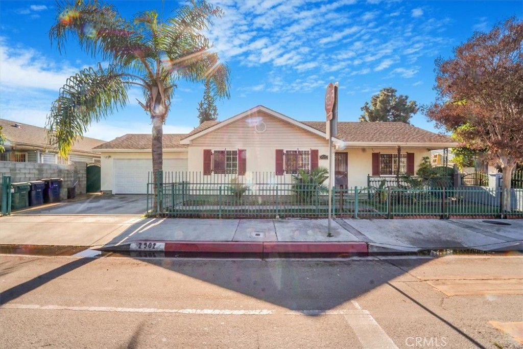 2502 Santa Ana Boulevard