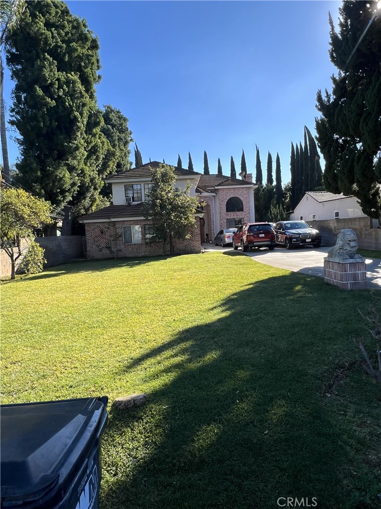 466 Walnut Avenue