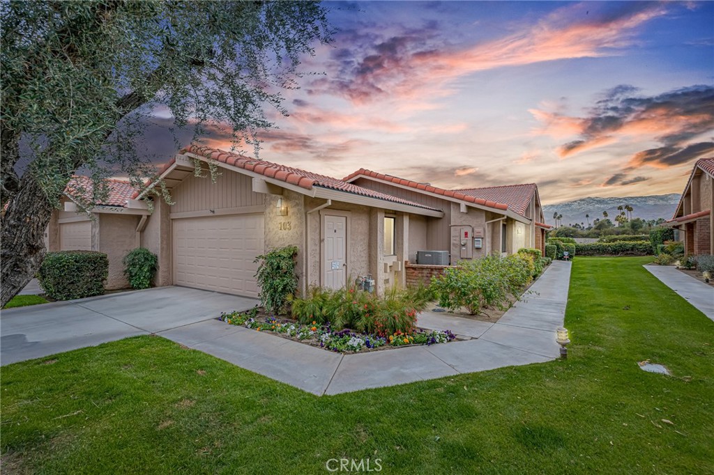 103 Camino Arroyo