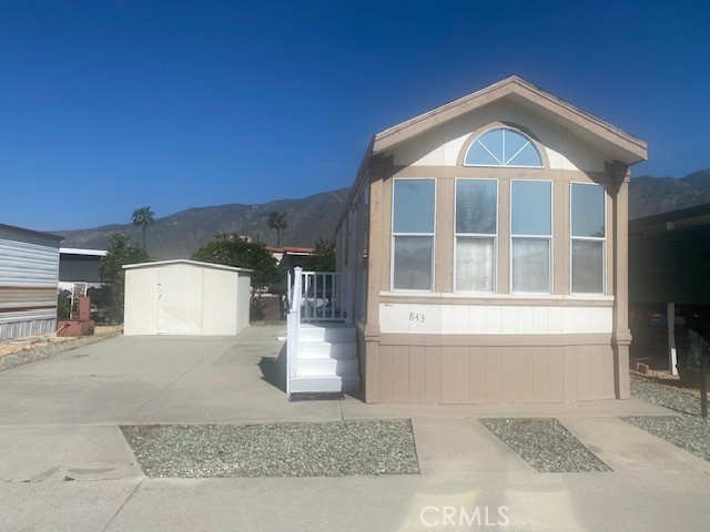843 Fernwood