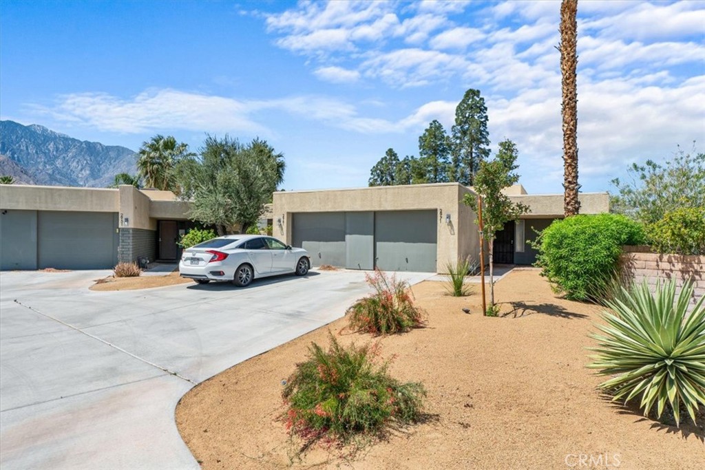 2971 Sunflower Circle