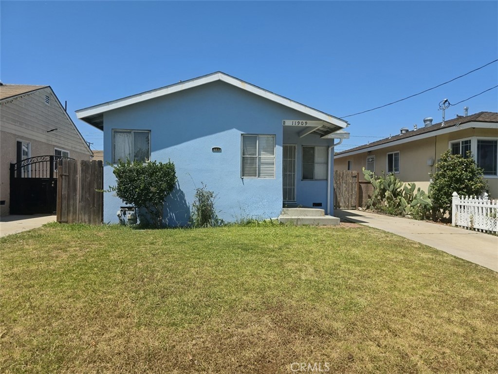 11909 Cedar