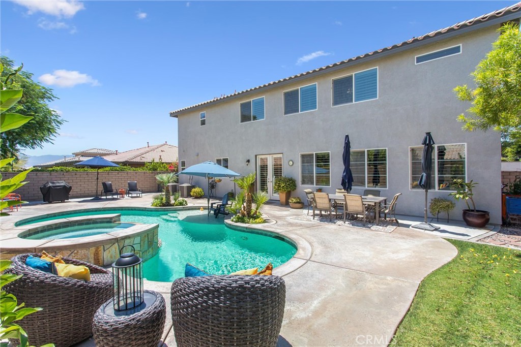 41154 Rochester Court