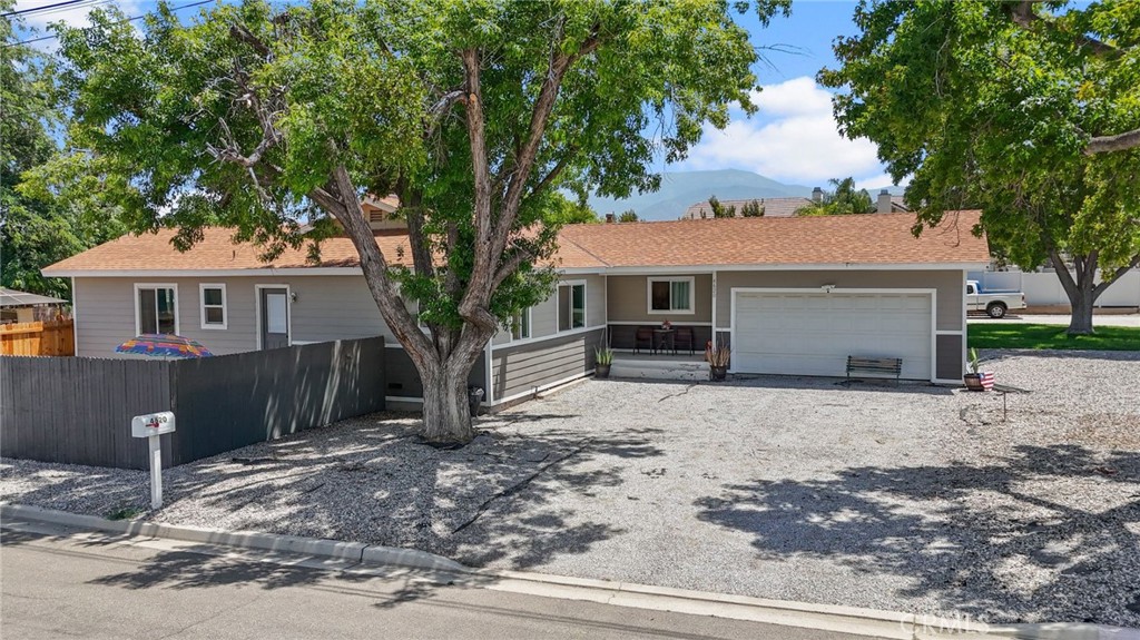 4620 East Charlton