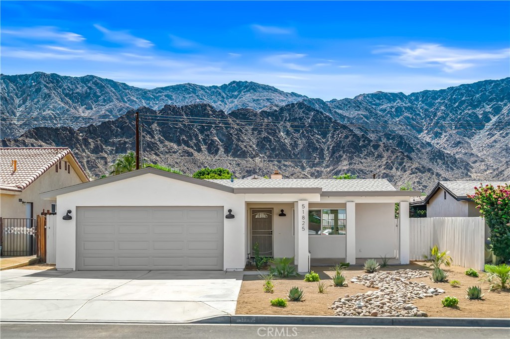 51825 Avenida Martinez