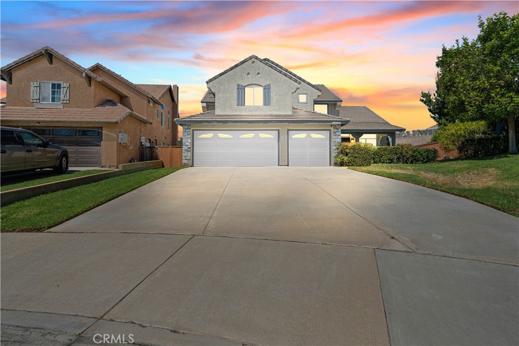 10011 Thornbird Court