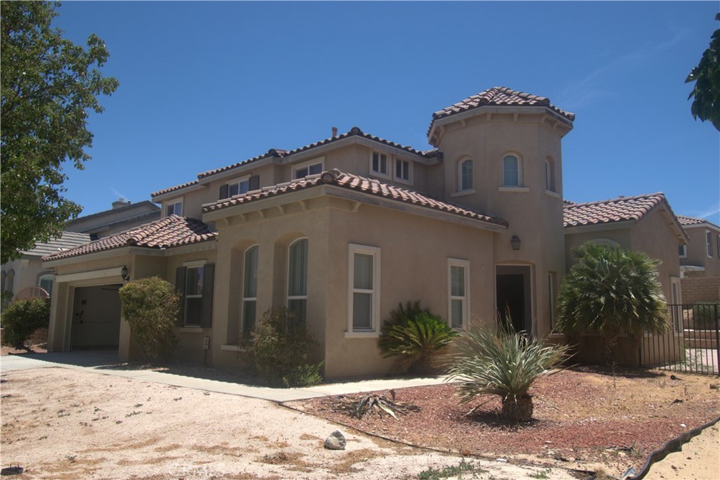 4832 Summerbreeze Court
