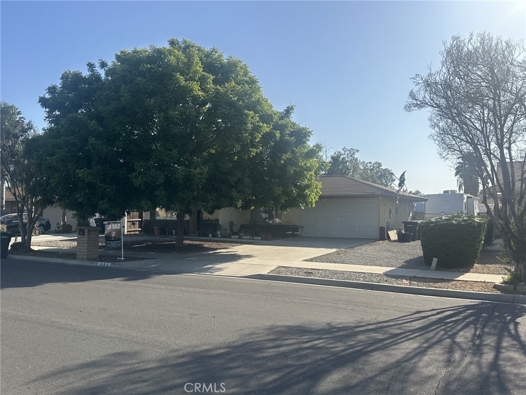 621 Brian Street