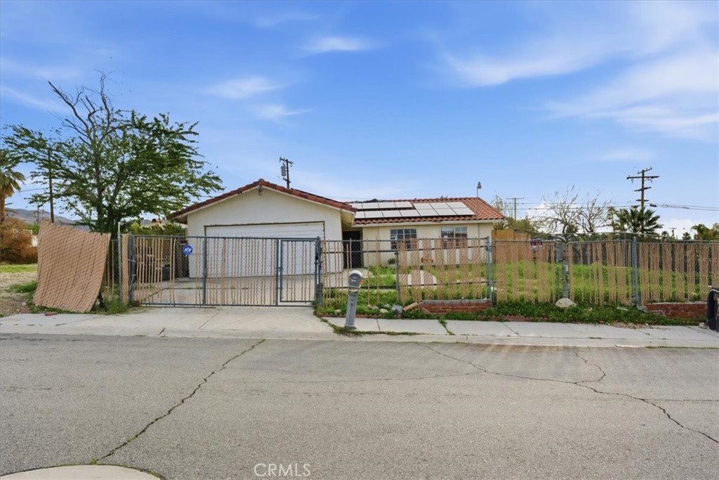 13390 Avenida Hermosa