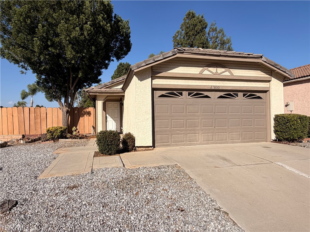 27800 Hillpointe