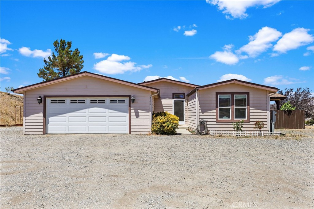 42199 Rambling Lane
