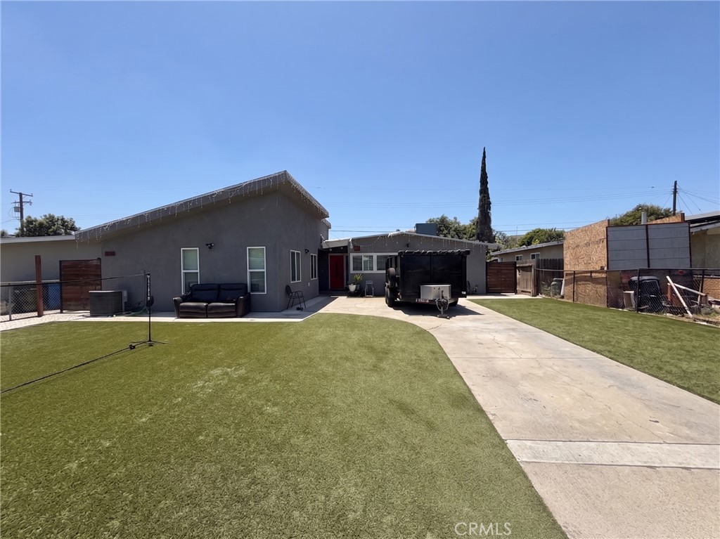 1701 Manor Circle