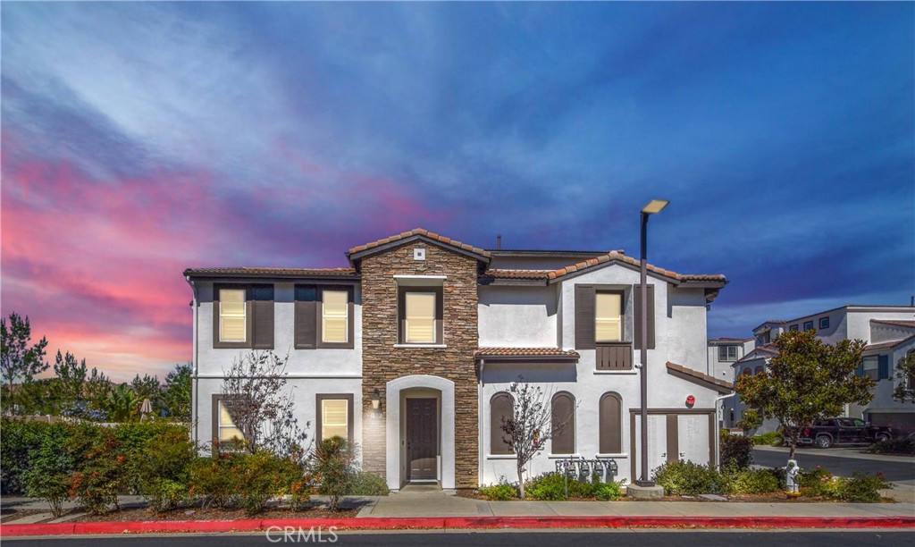 31929 Calle Luz