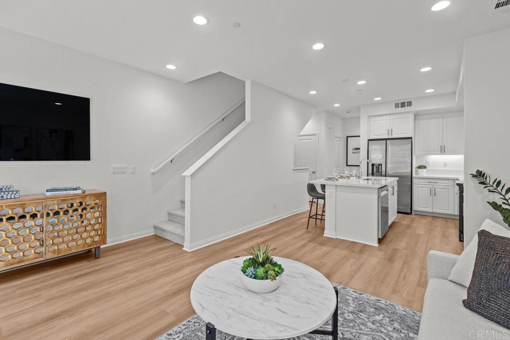 545 Sandstone Court