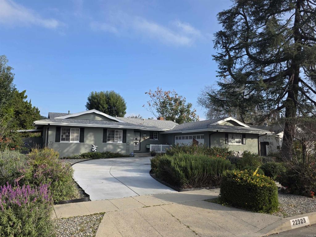 22323 Schoenborn Street