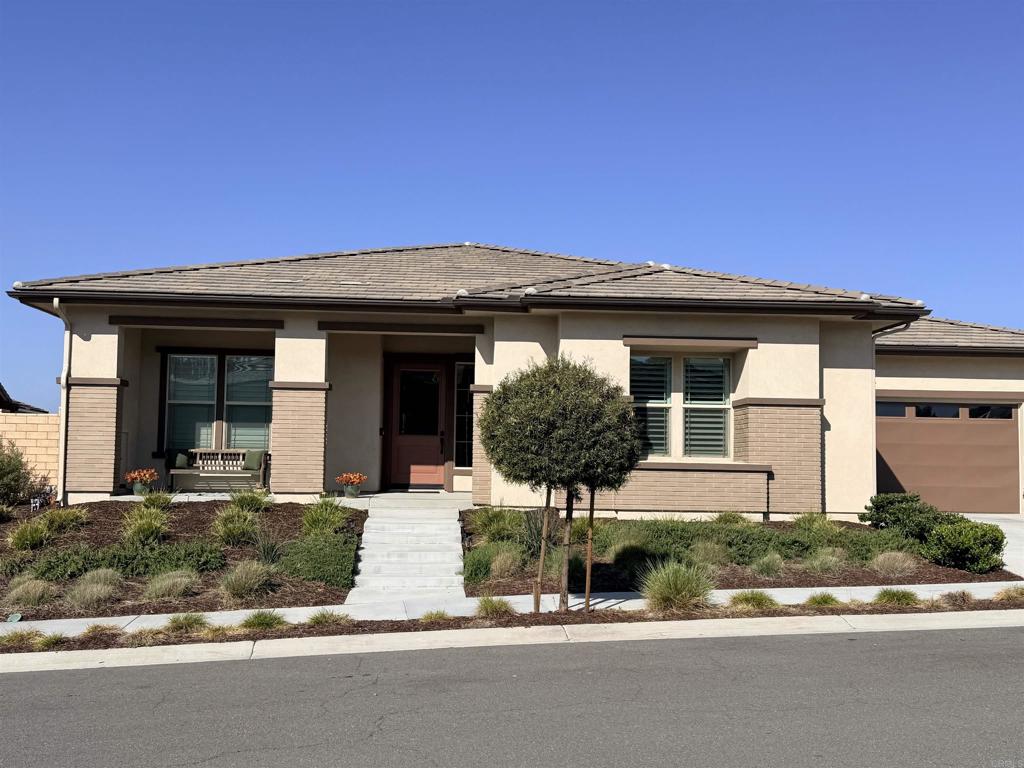 39749 Larkspur