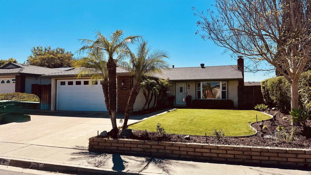 11384 Calle Jalapa