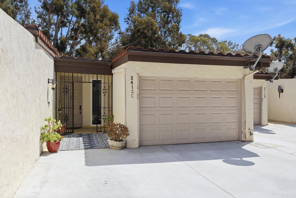 2412 Altisma Way