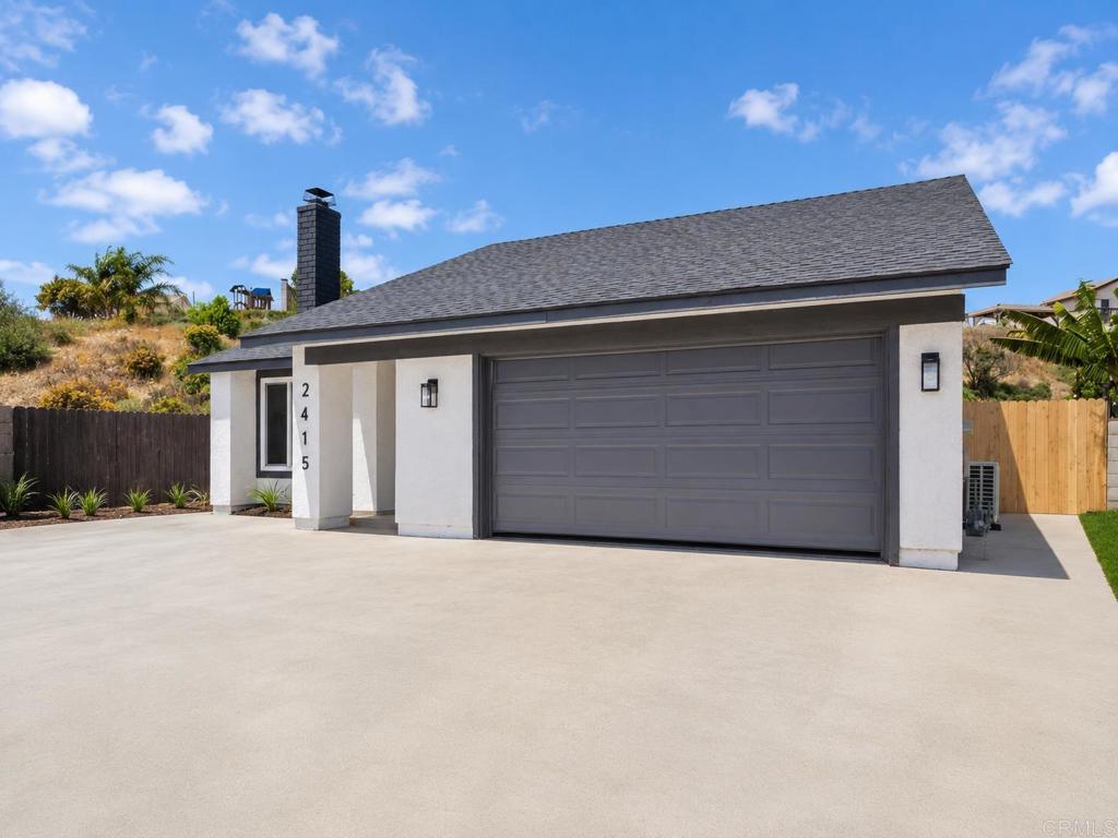2415 Bali Cove