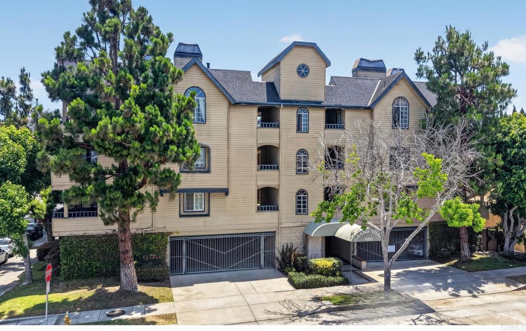 680 Grand Avenue