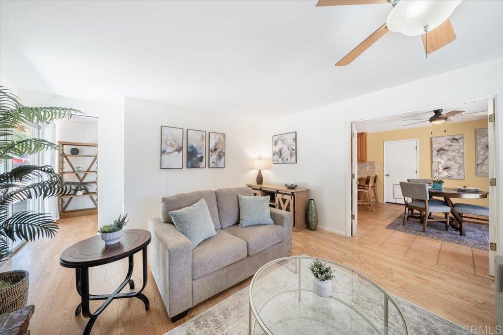 1828 Chapulin Lane