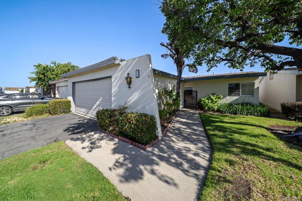 3902 Vista Campana