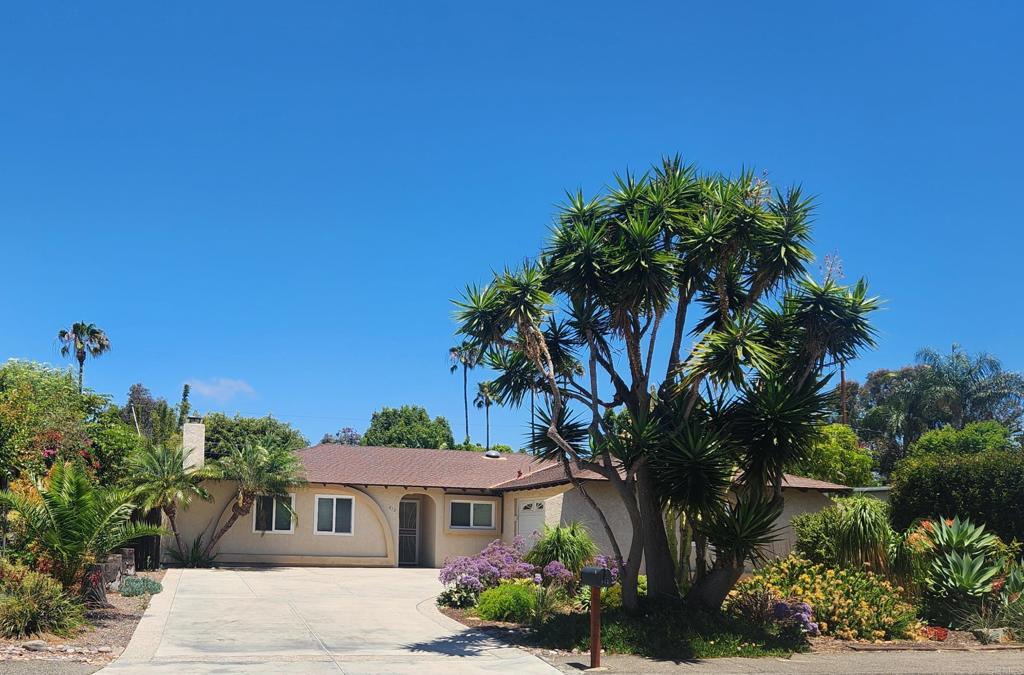 812 Sunrich Lane