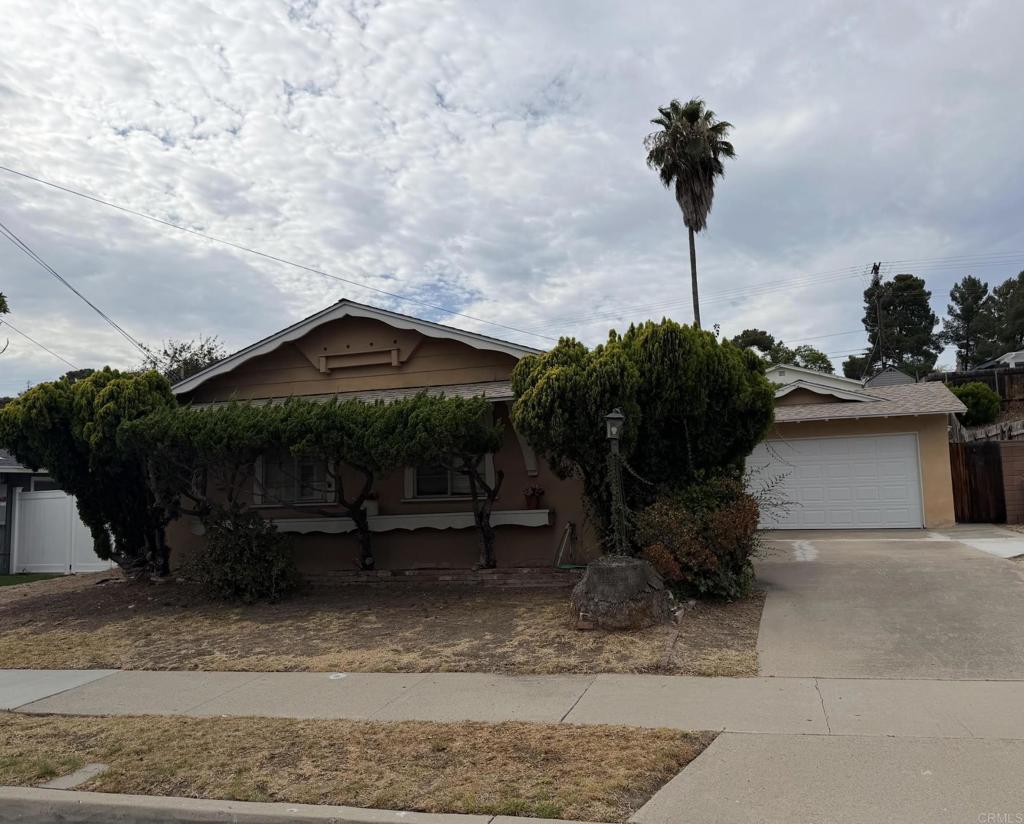 8262 Beaver Lake Drive