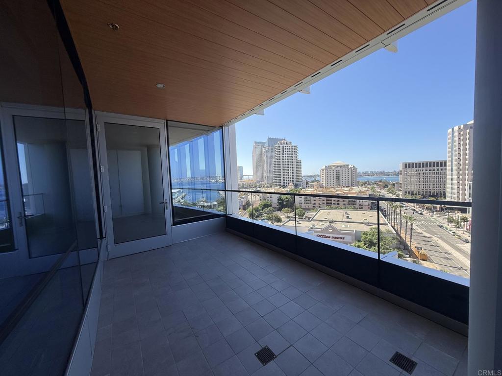 888 E Street