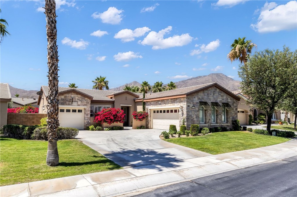 81407 Joshua Tree Court