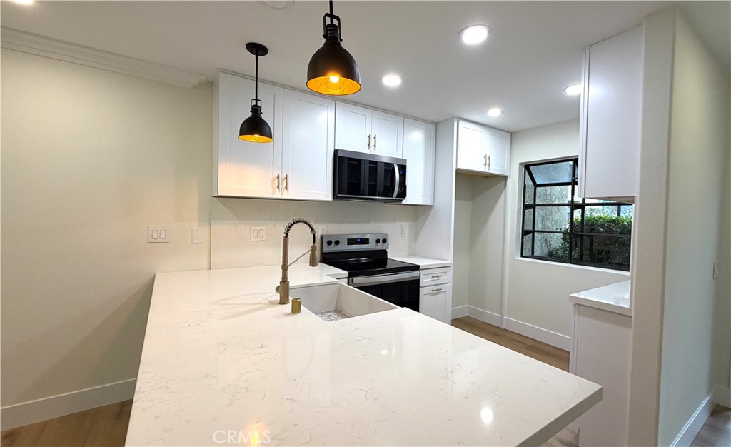 196 Pineview