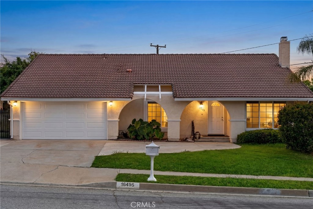 16495 Canelones Dr