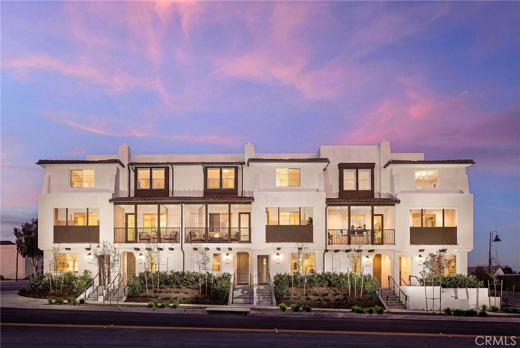 324 Whittier Boulevard