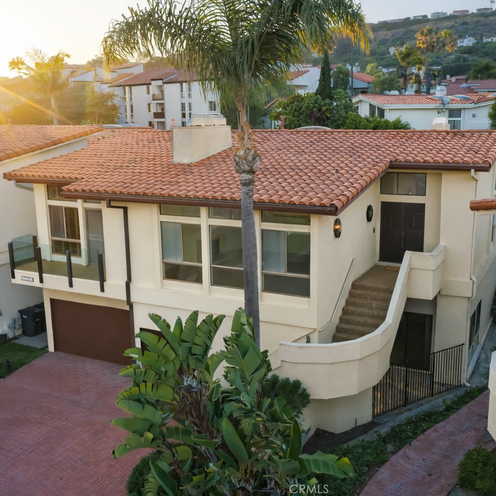 32701 Via Palacio